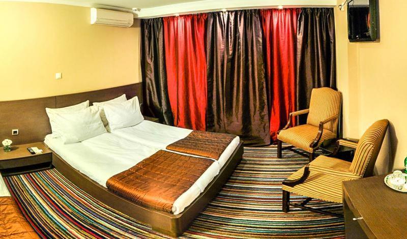 Sky Hotel Сараево Экстерьер фото